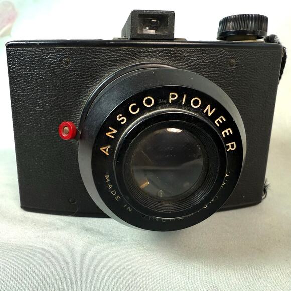 Vintage 1940s Ansco Pioneer Film Camera - Picture 3 of 7
